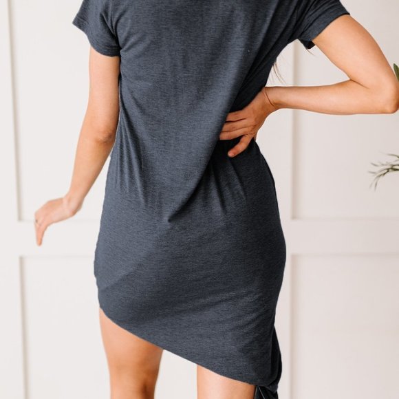 ๐
บshort Sleeve T-shirt Dress with High Splits - Picture 4 of 12